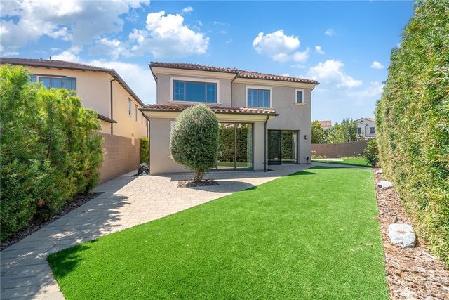 247 Oceano, Irvine, CA 92602