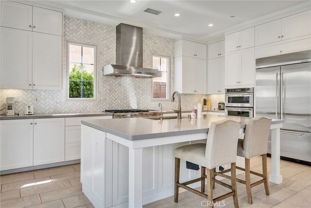 247 Oceano, Irvine, CA 92602