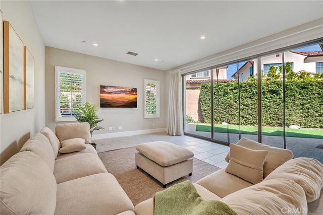 247 Oceano, Irvine, CA 92602