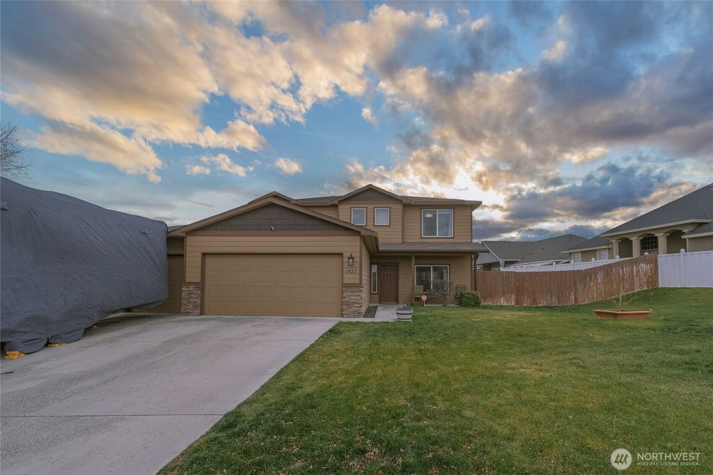1427 W Century St, Moses Lake, WA 98837