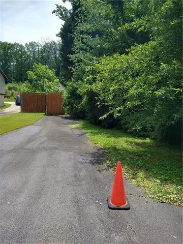 2112 Allgood Road, Marietta, GA 30062