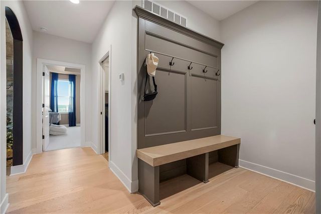 21123 W 186th Terrace, Spring Hill, KS 66083