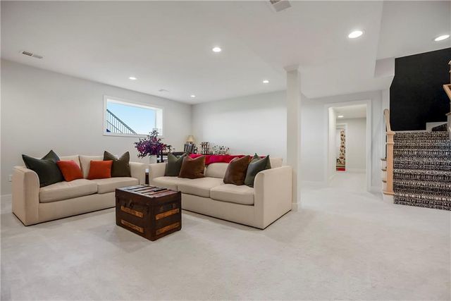 21123 W 186th Terrace, Spring Hill, KS 66083