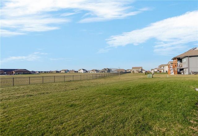 21123 W 186th Terrace, Spring Hill, KS 66083