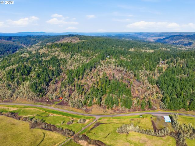 28460 SUTHERLIN Ln, Eugene, OR 97405