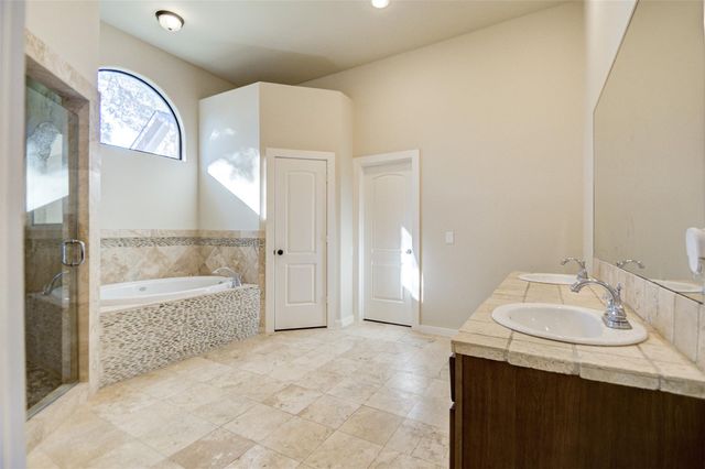 11021 Little John Way, Houston, TX 77043