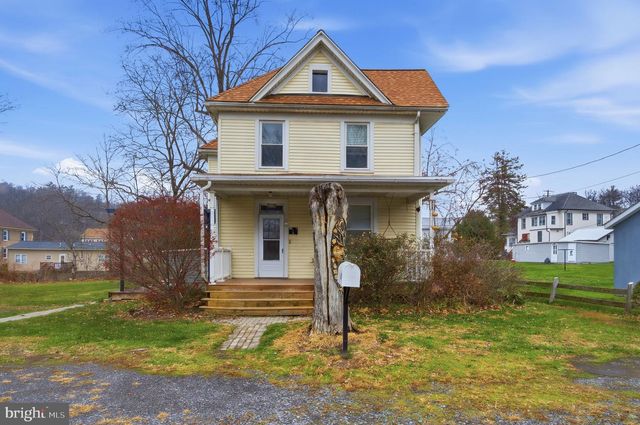 40 MABLE LN, Berkeley Springs, WV 25411