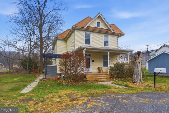 40 MABLE LN, Berkeley Springs, WV 25411