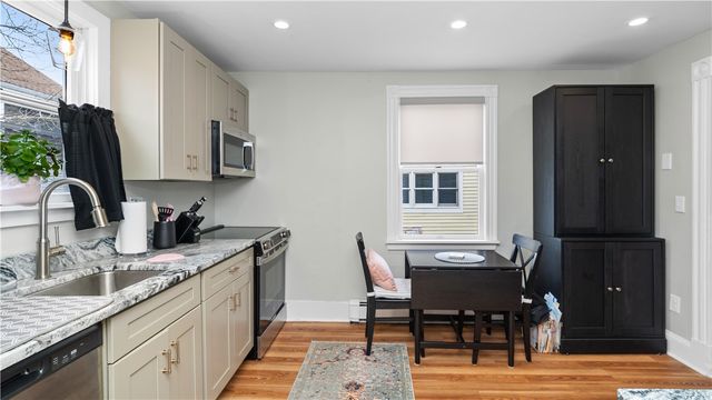 629 Thames Street, Newport, RI 02840