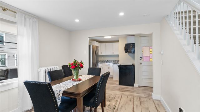 629 Thames Street, Newport, RI 02840