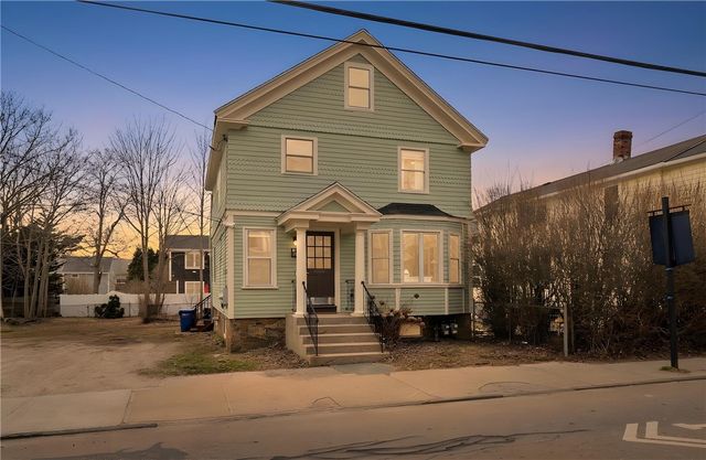629 Thames Street, Newport, RI 02840