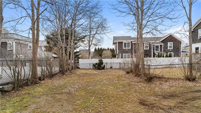 629 Thames Street, Newport, RI 02840