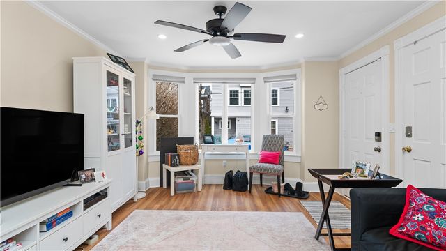 629 Thames Street, Newport, RI 02840