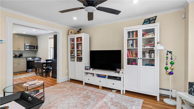 629 Thames Street, Newport, RI 02840