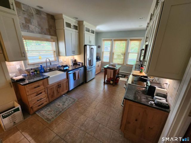 425 Pomeroy Avenue, Meriden, CT 06450