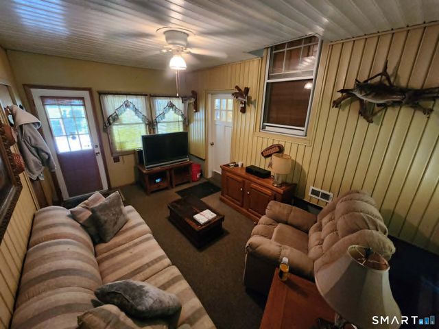 425 Pomeroy Avenue, Meriden, CT 06450