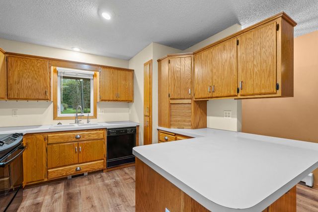 8008 Mount Curve Boulevard, Brooklyn Park, MN 55445