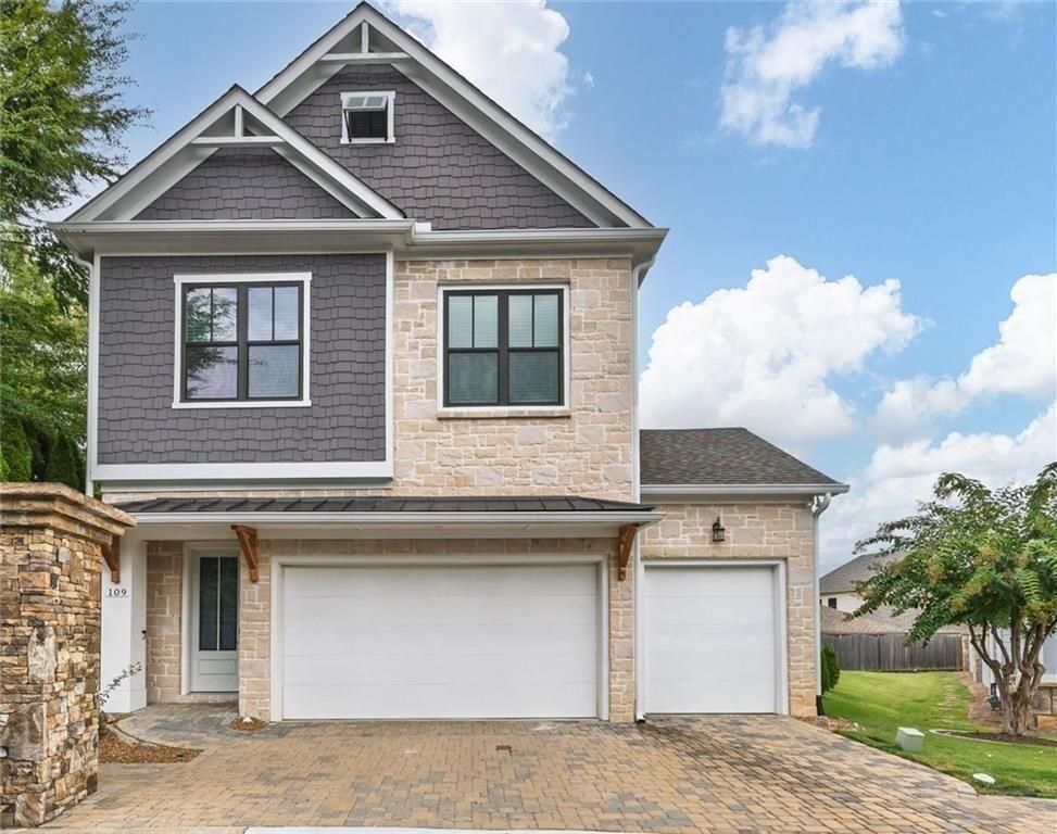 109 Village Green Avenue, Woodstock, GA 30189