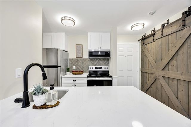 101 Fletcher Ln L, Brewster, MA 02631