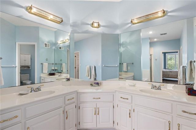 11709 E 71ST Court, Raytown, MO 64133