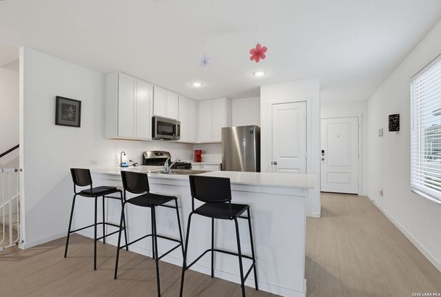 3749 SWIFT FOX RD, New Braunfels, TX 78132