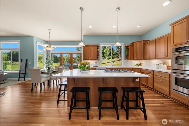 21801 26th Street E, Lake Tapps, WA 98391