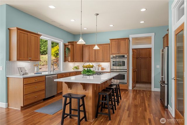 21801 26th Street E, Lake Tapps, WA 98391