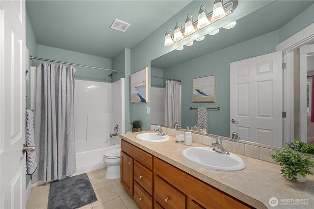 21801 26th Street E, Lake Tapps, WA 98391