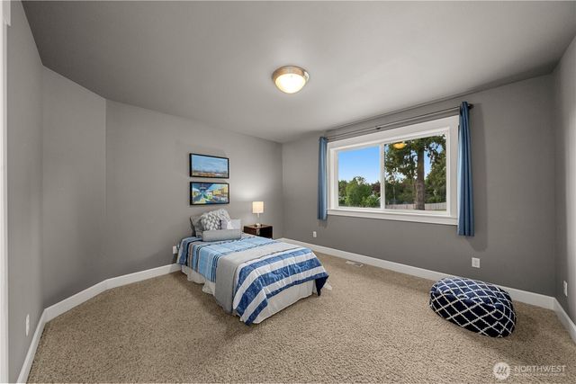 21801 26th Street E, Lake Tapps, WA 98391