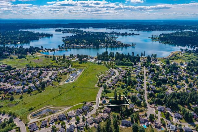 21801 26th Street E, Lake Tapps, WA 98391