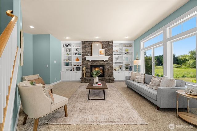 21801 26th Street E, Lake Tapps, WA 98391