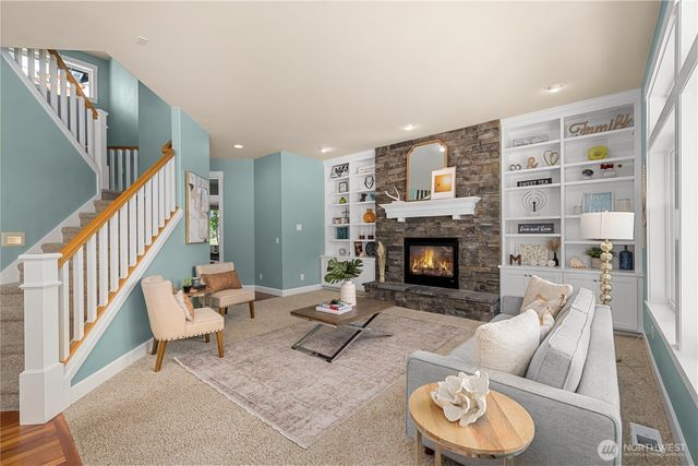 21801 26th Street E, Lake Tapps, WA 98391