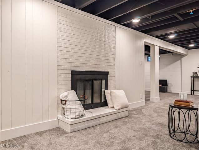 2075 Maplewood Road, Stow, OH 44224