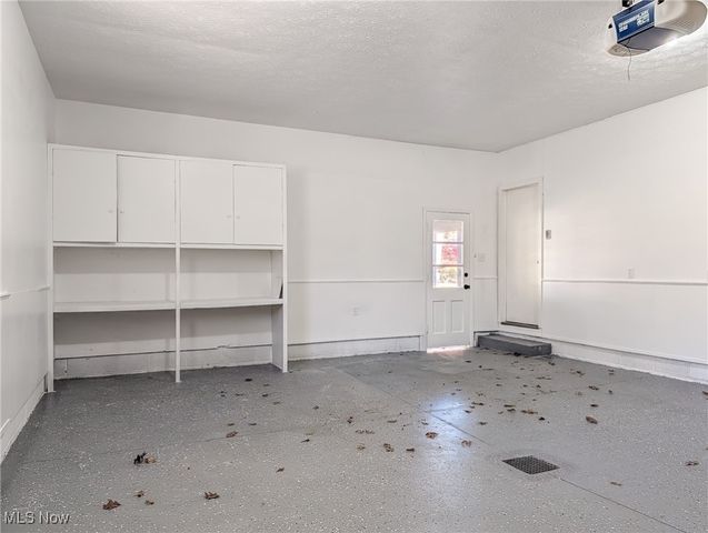 2075 Maplewood Road, Stow, OH 44224