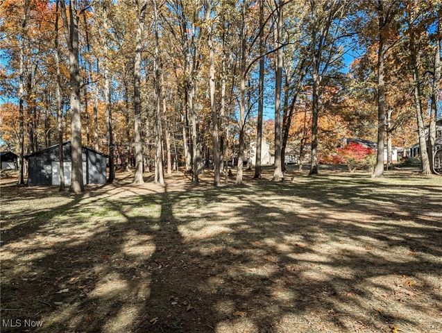 2075 Maplewood Road, Stow, OH 44224