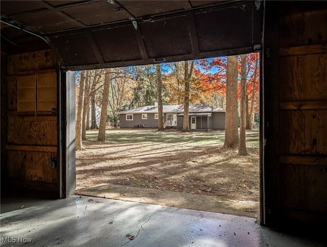 2075 Maplewood Road, Stow, OH 44224