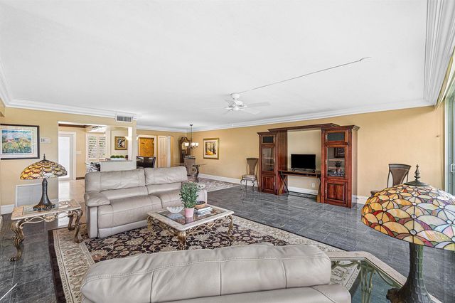 300 E Royal Palm Road 0350, Boca Raton, FL 33432
