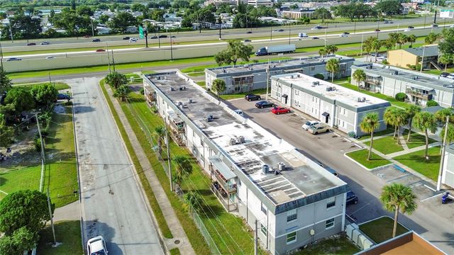 2753 L B MCLEOD ROAD D, Orlando, FL 32805