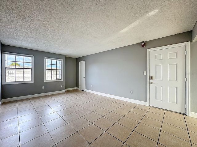 2753 L B MCLEOD ROAD D, Orlando, FL 32805