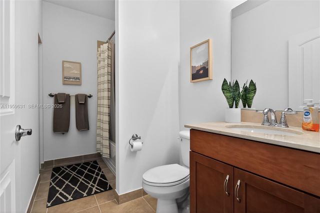 4830 Foxtail Palm Ct, Green Acres, FL 33463