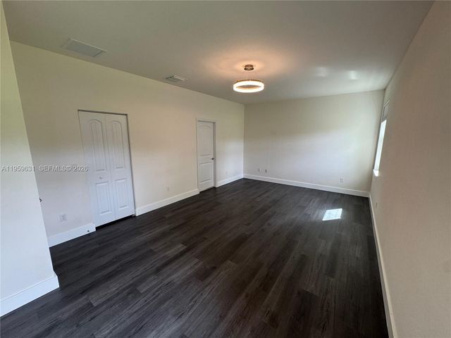 4830 Foxtail Palm Ct, Green Acres, FL 33463