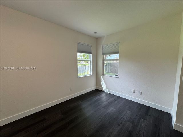 4830 Foxtail Palm Ct, Green Acres, FL 33463