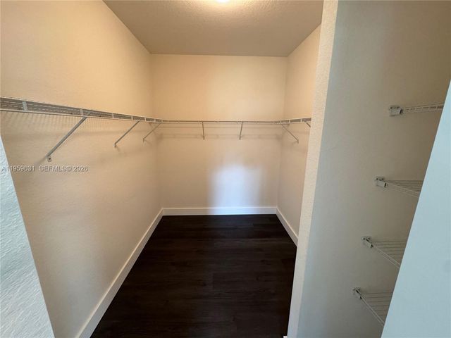 4830 Foxtail Palm Ct, Green Acres, FL 33463