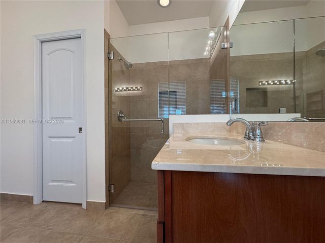 4830 Foxtail Palm Ct, Green Acres, FL 33463