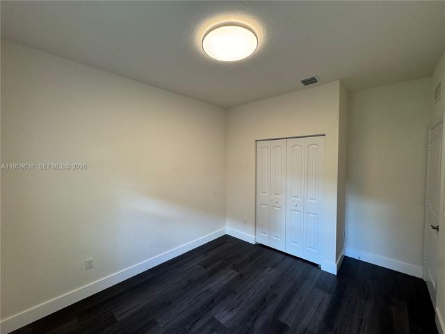 4830 Foxtail Palm Ct, Green Acres, FL 33463