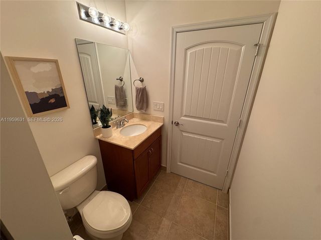 4830 Foxtail Palm Ct, Green Acres, FL 33463