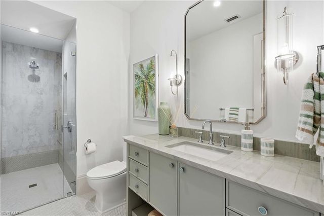 636 Fountainhead LN, Naples, FL 34103