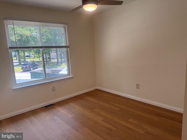 220 DEERPARK CT, Marlton, NJ 08053