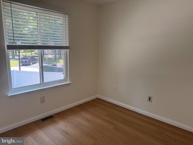 220 DEERPARK CT, Marlton, NJ 08053