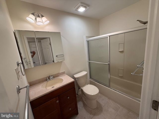 220 DEERPARK CT, Marlton, NJ 08053